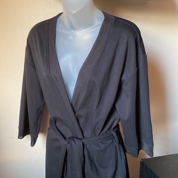 Skin Bathrobe - Picture 3 of 9